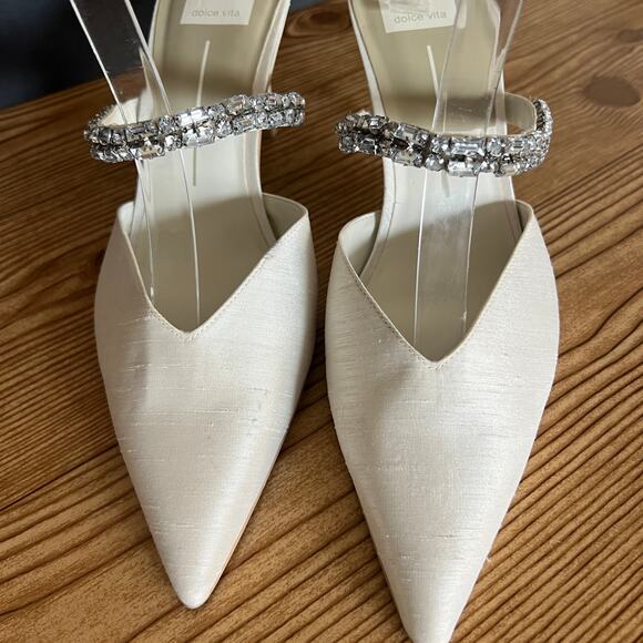 Dolce Vita Kanika White Satin Rhinestone Slip On Heeled Mules Womens 9.5 Pumps - Picture 3 of 15